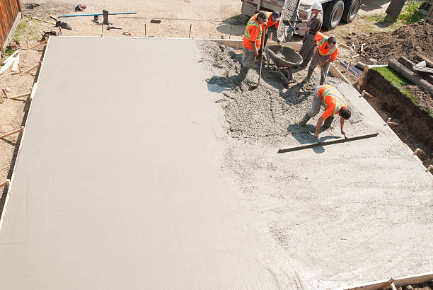 Best Driveway Concrete Repair  in Summitville, IN